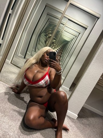 Discreet Professional Ebony Female Escort — 22 - 1
