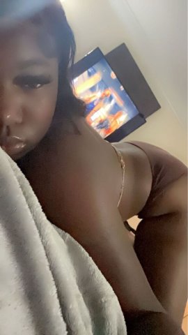 Mt. Vernon Female Escort — FaceFucking, FaceTime & Massages - 1