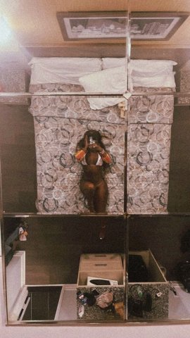 Brooklyn Female Escort — upscale safe and discreet performance - 1