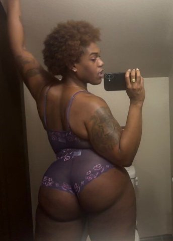 Macon, Georgia Chubby Bottom Looking for a Big Dick - 1