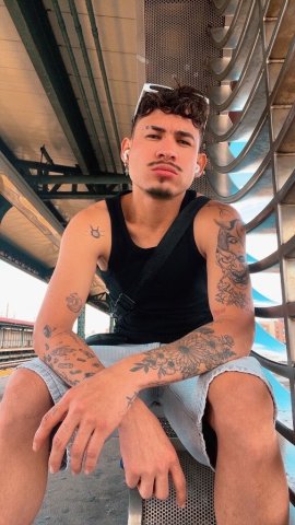 Brooklyn NY Male Escort — Private Sessions, Massage & Touch Therapy - 1