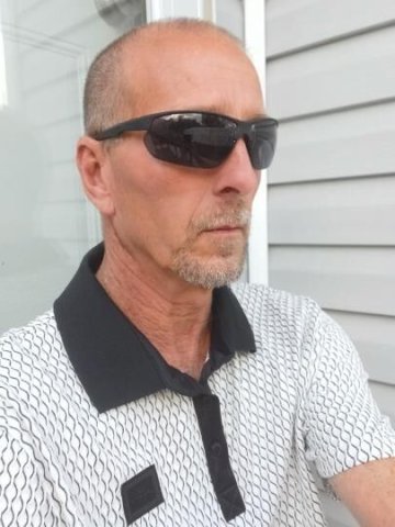 Columbus, Ohio Male Escort — Oral-focused intimacy, incalls/outcalls, travel 1 hour - 1