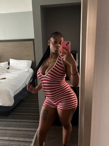 Denver Female Escort — Snapchat, FaceTime, In-Calls + Deposits - 1