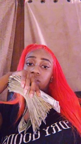Milwaukee Female Escort — massages and whatever you wanna ask about - 1