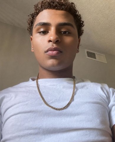 St. Louis Male Escort — Hotel room near the airport - 1