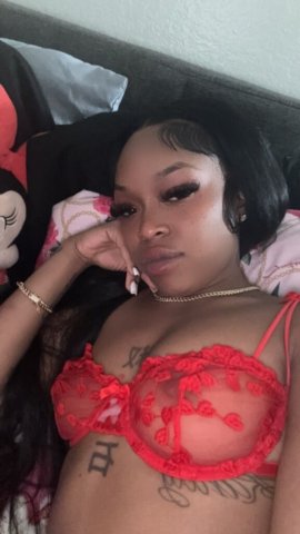 21yo 4'9 Throat Goddess — In-call & Out-call - 1