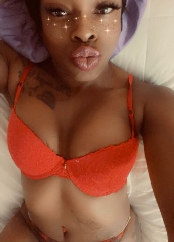 Raleigh-Durham Female Escort — Super Head Pleaser - 1