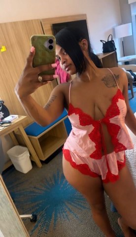 DC New Face — Lightskin Escort for Discreet Ft Shows - 1
