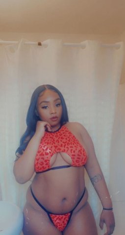 San Diego In-Call Female Escort — sweet, classy, drama-free - 1