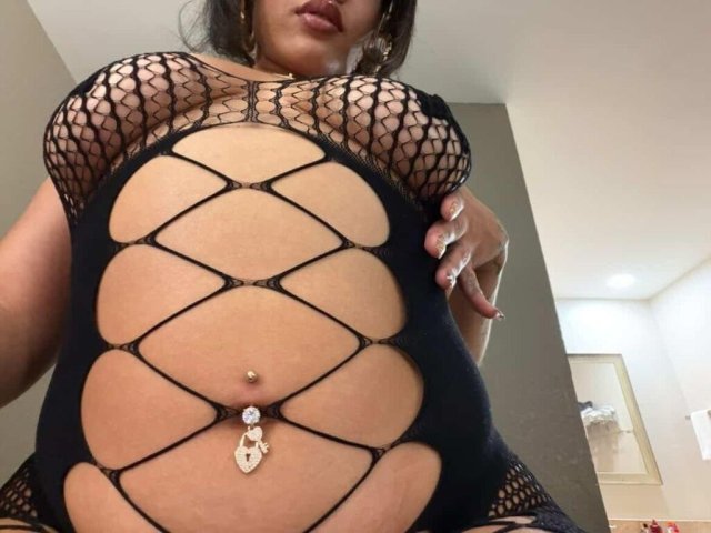 Chicago Female Escort — Oral Play, Duo with My GF - 1