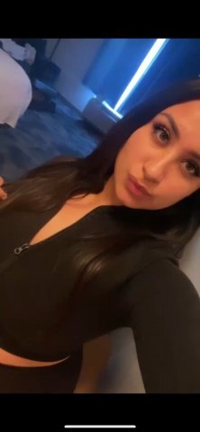 Tulare Latina Pregnant Female Escort — Latina Mamii & Creamy Pussy - 1
