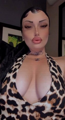 Portland Bombshell Outcall — Nuru, Foot & Ass Worship - 1