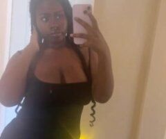 Tampa, FL Female Escort — help getting clothes - Image 2