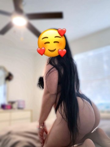 Latina Caliente (26) — Trato de novios en Atlanta - 1