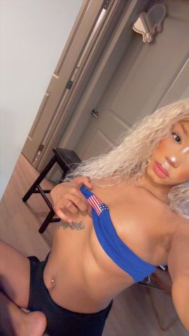 Atlanta Female Escort — Outcall Booking - 1