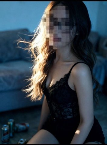 Lisa in Queens, New York — Petite Asian Provider for Outcall & Video Calls - 1