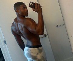 Strong sexy black man — top & bottom, 10.5 inch, incall/outcall + body massage - Image 4
