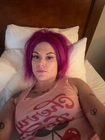 Virginia Beach Female Escort — Massage Offered - 1