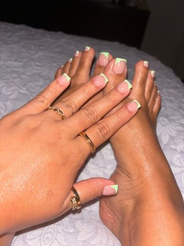 Nympho Visiting — Cincinnati Female Escort (22) - 1