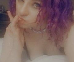 Bratty, teasing Louisville chats with selfies and late-night videos - Image 9