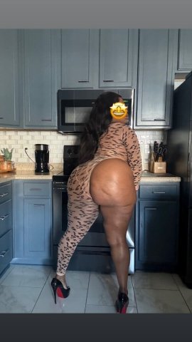 Greensboro, NC Mature Incall Only Escort — Legs Open 24/7 (No Raw) - 1