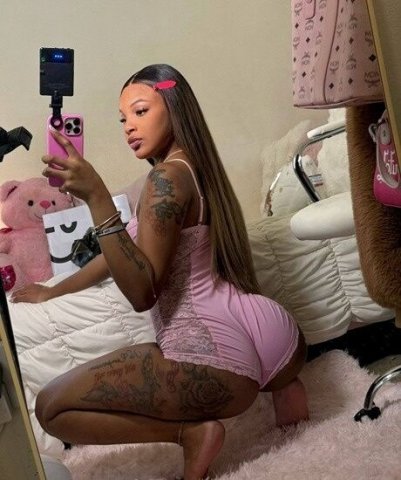 Queens NY Female Escort for Incall, Outcall & Carplay - 1