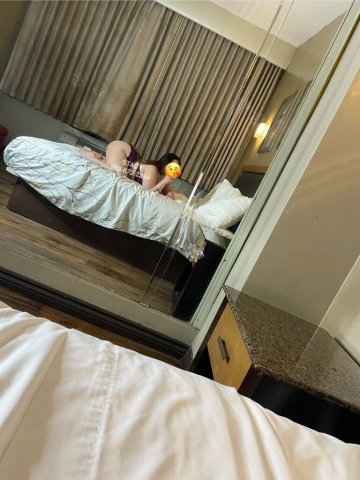 Stacy (White & Colombian Mami) — Fun Size PAWG Super Soaker - 1