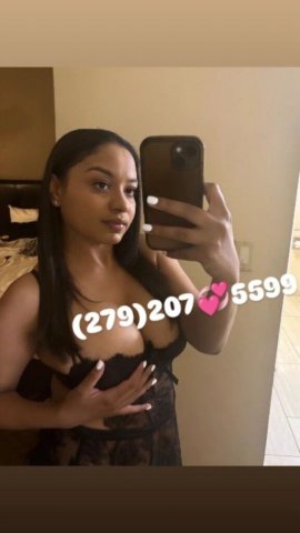 Reno NV Black & Latina Female Escort — Dining Dates & Companionship - 1