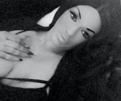 Palm Bay Female Escort — Removable Teeth, No Gag, No Car Dates - Image 5