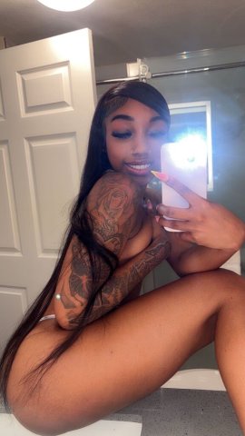 Baton Rouge Brownskin Caramel HoneyBun — Outcalls & Incalls - 1