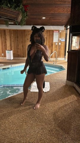 Chicago Female Escort — Incalls & Uber Arrangements - 1