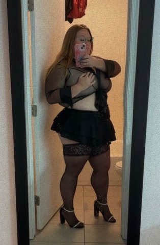 Norfolk, VA Russian Cream — BBW Snowbunny + Throat Goat on Site - 1