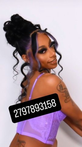 Sweet, sexy fun with 2-girl special — Sacramento escort - 1