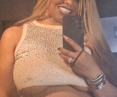 Seattle WA Bombshell M.I.L.F Escort — 38DD Light Experience - Image 5