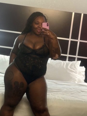 Clean & discreet Charlotte incall/outcall — Facetime & Google Duo verification - 1