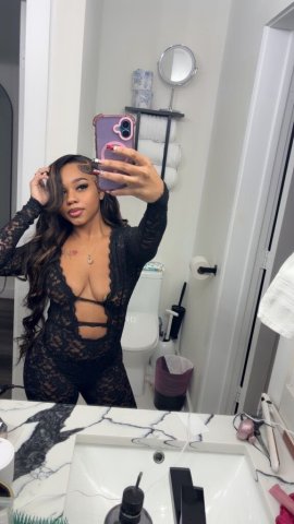 Wichita KS Female Escort — Tattooed dancer for paid dates, private dances & nude massages - 1