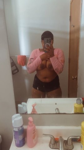 St. Louis MO Incall Only Female Escort — Throatologist - 1