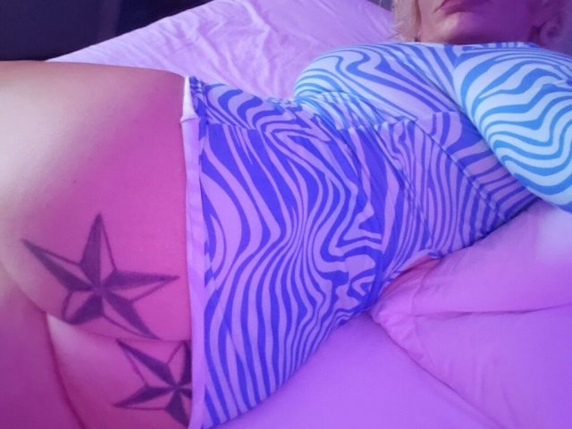 San Diego Female Escort — Nuru Massage Specialist (Certified) - 1