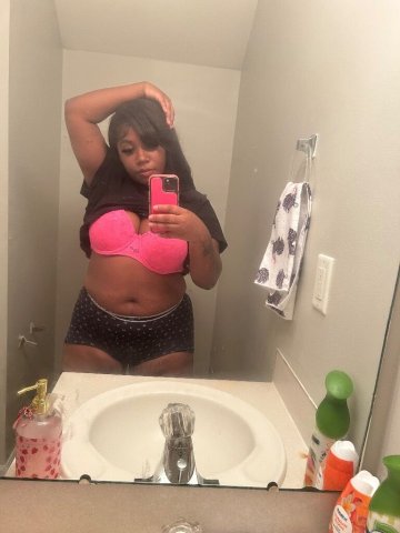 Louisville Female Escort — Fetish-friendly throat & WAP play - 1