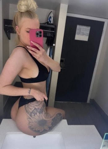 Detroit Incall/Outcall Female Escort for FaceTime Live Shows & Content - 1