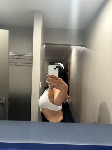 North Bay CA Woman Escort — Safe Play Only, Short Stay After 2pm - 1