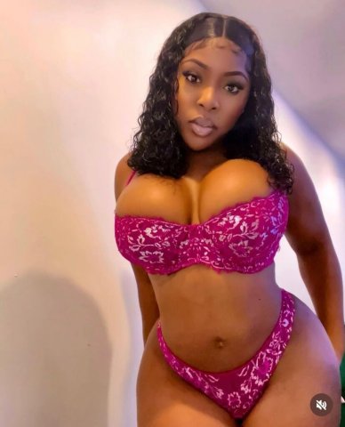 Savannah Big Boob Incall Escort - 1