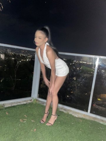 Inland Empire CA Latina Female Escort — in-town dates & outcalls - 1