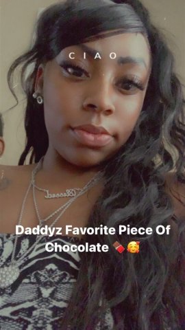 Playful Petite Belizean Escort in Phoenix, AZ (Real Pics) - 1
