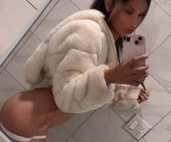 Bakersfield escorts -  Pet it e Treat (Creamy Private Companionship, Verification Required) — 22