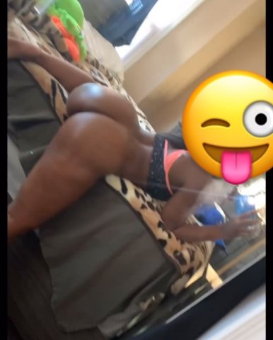 Norfolk VA In-Call Female Escort — tight cat & sexy caramel skin - 1