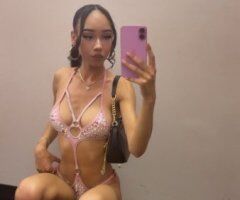CECE petite outcalls with Facetime verification — feet & French tips - Image 4