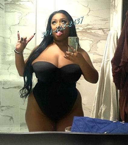 Northern Virginia Luxury Party Girl BBFS Super-Squirter (Incall) - 1