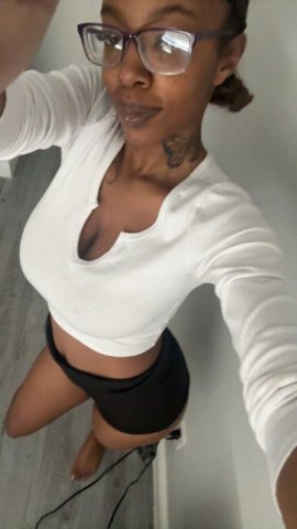 Oklahoma City Female Escort — Incall Only (XV Queen) - 1