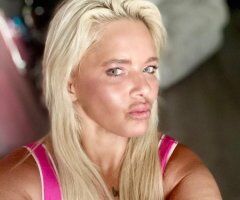 Columbus escorts -  Honey — Vikktoria Sweet